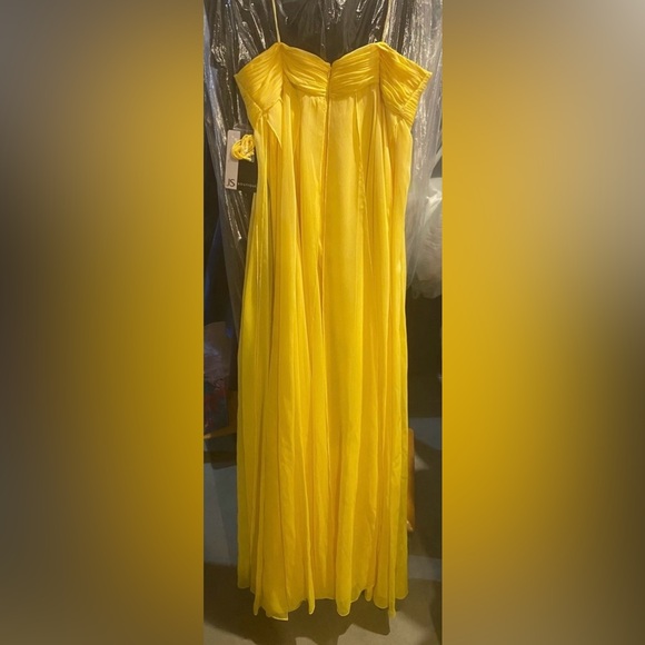 JS Boutique flowy formal dress. Yellow chiffon. Two dresses - 8 & 4. - Picture 5 of 11